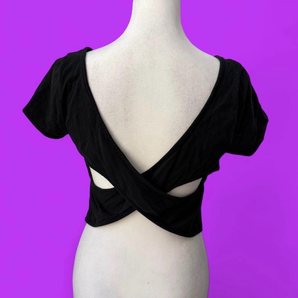 Forever 21 Black Cross-Back Crop Top